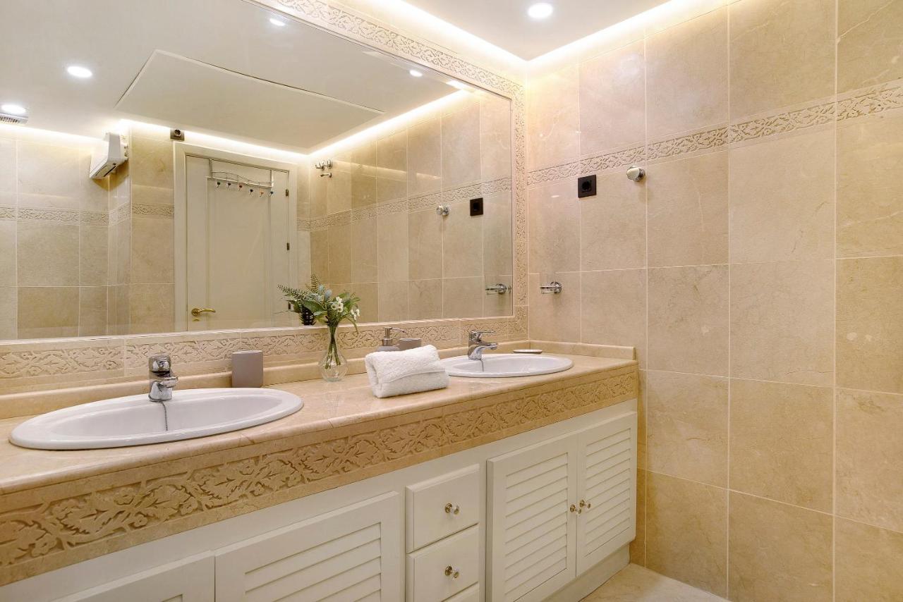 Luxury In Puerto Marina Appartement Benalmádena Buitenkant foto