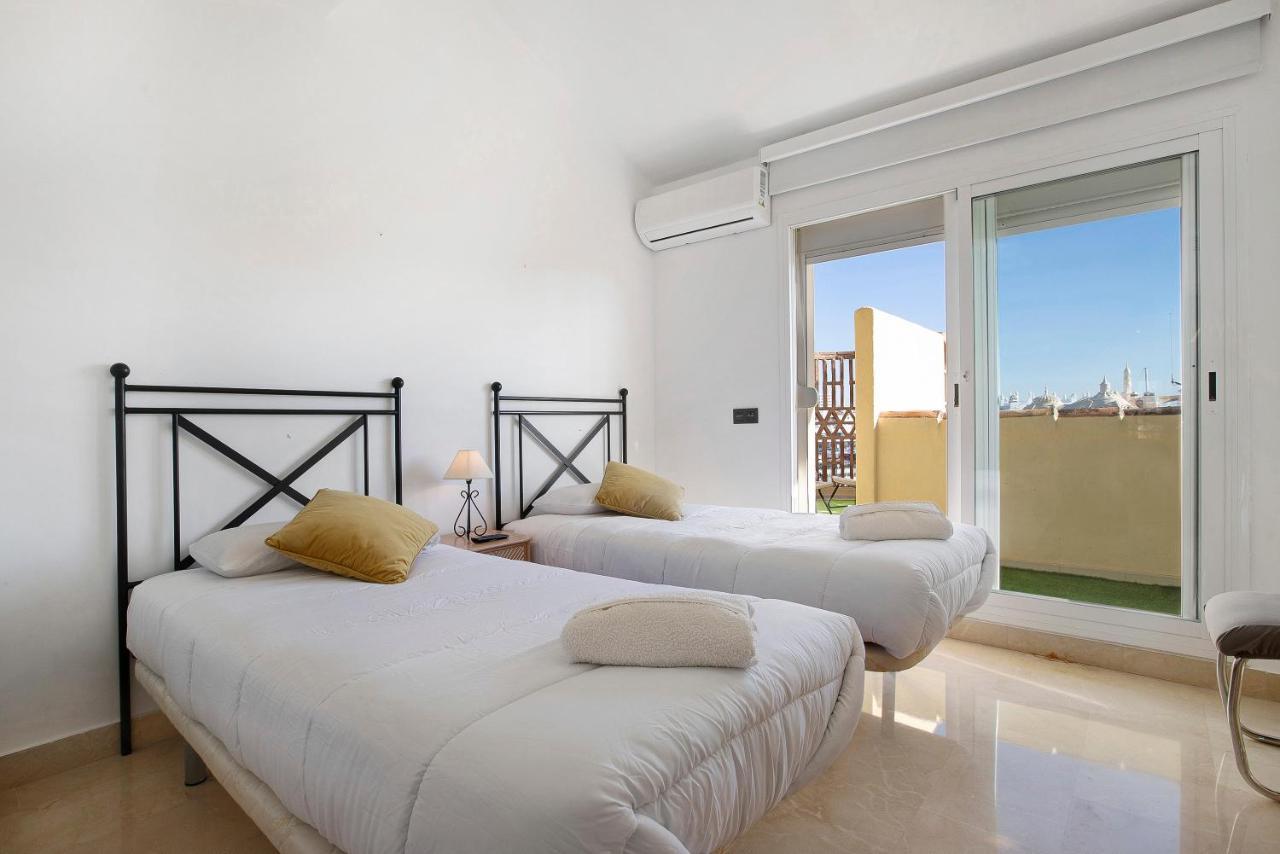 Luxury In Puerto Marina Appartement Benalmádena Buitenkant foto