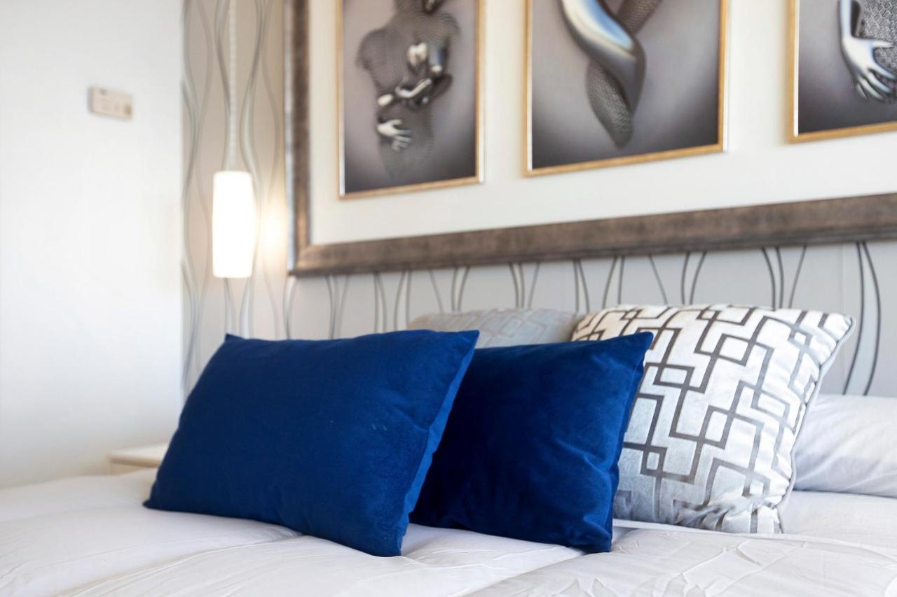 Luxury In Puerto Marina Appartement Benalmádena Buitenkant foto